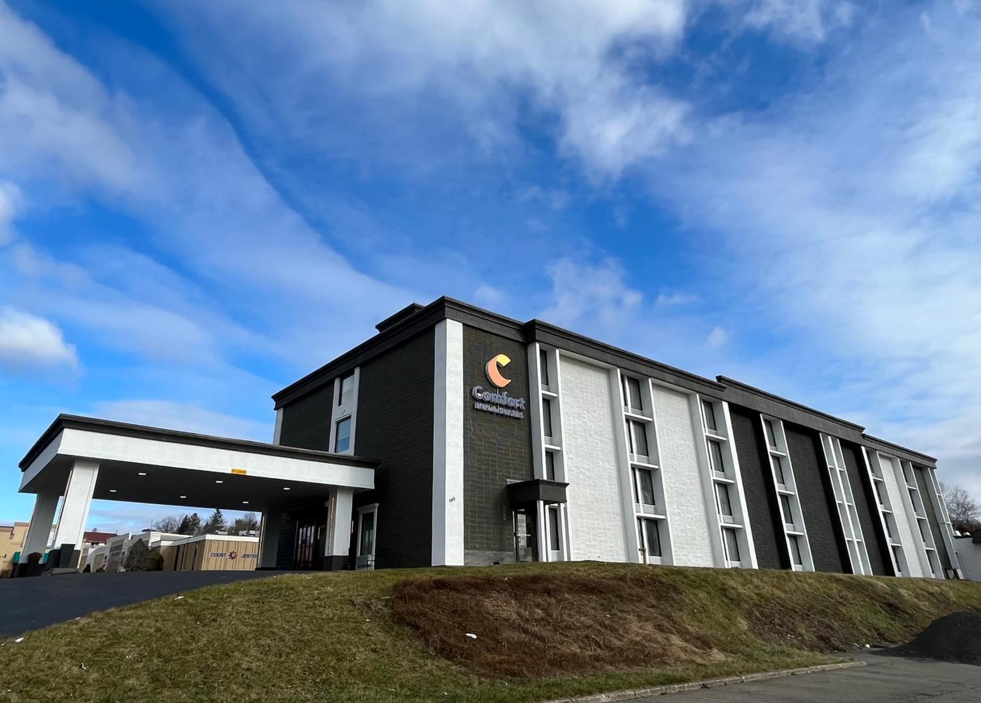 Baymont By Wyndham Johnson City/Binghamton Buitenkant foto