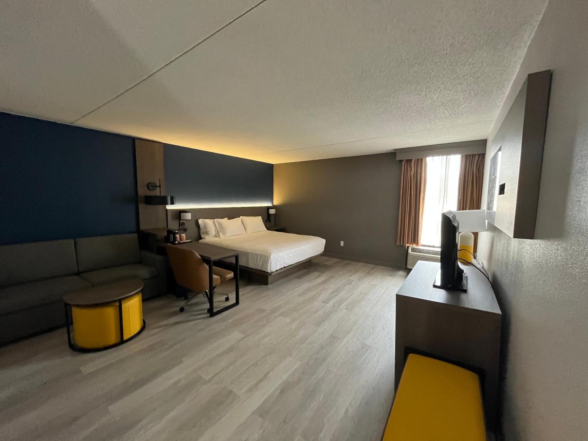 Baymont By Wyndham Johnson City/Binghamton Buitenkant foto